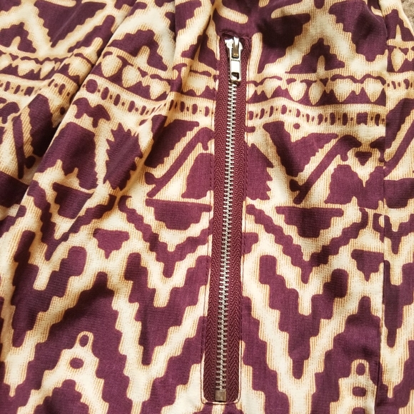 NWOT Fashion skirt - Picture 3 of 5